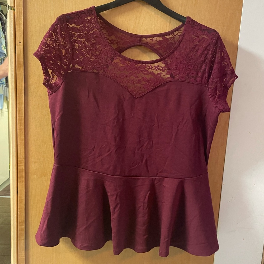 Maroon peplum too great condition